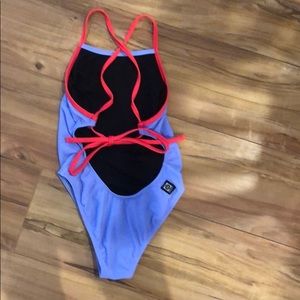 Jolyn onepiece